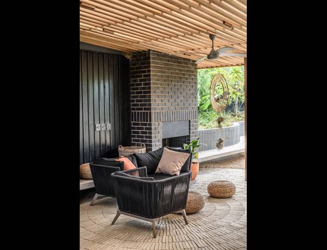 3 BEDROOM TOWNHOUSE FOR SALE IN SHEFFIELD BEACH